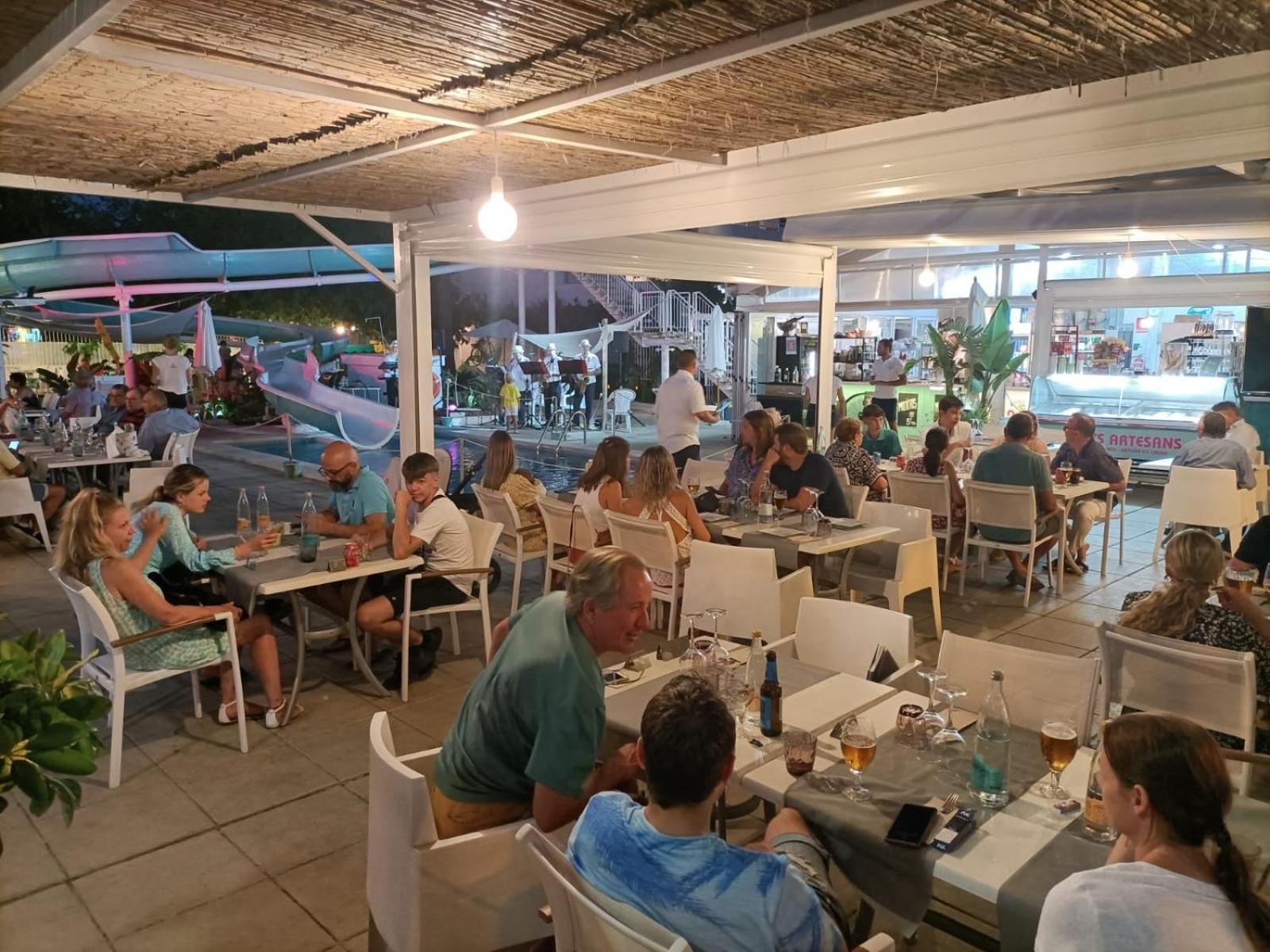 Bonito Y Relajante Apartamento En Puerto Alcudia Luaran gambar